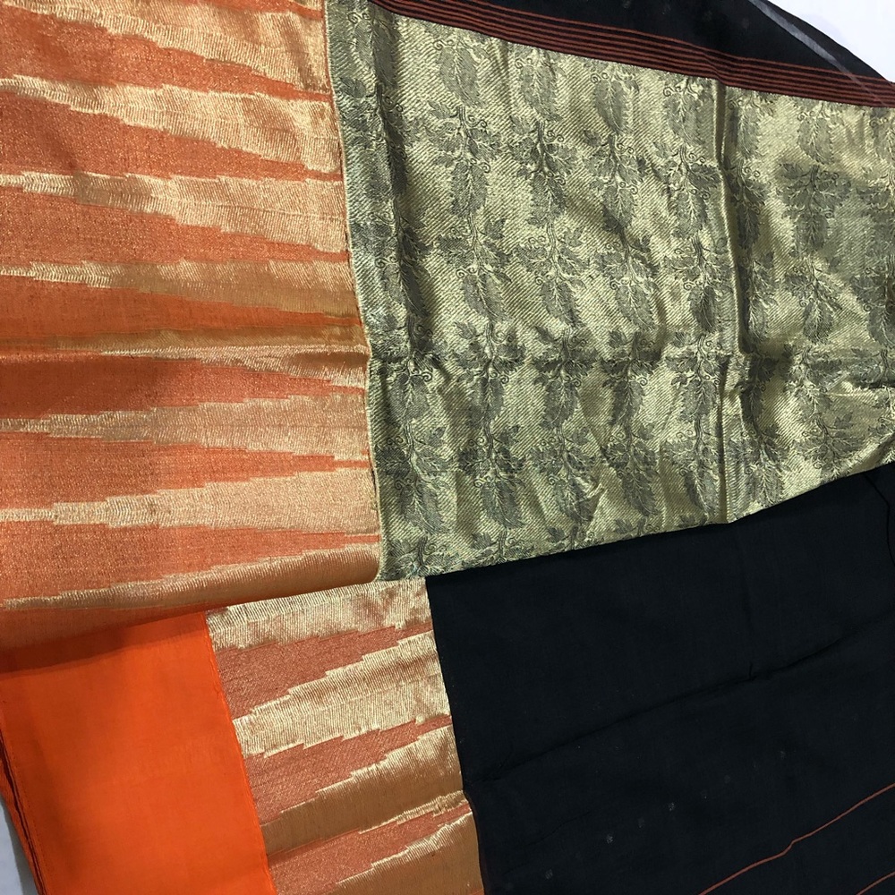 Saree - Picture 2 of 2